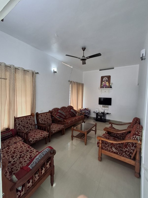 3BR Private Villa in Kazhakkoottam
