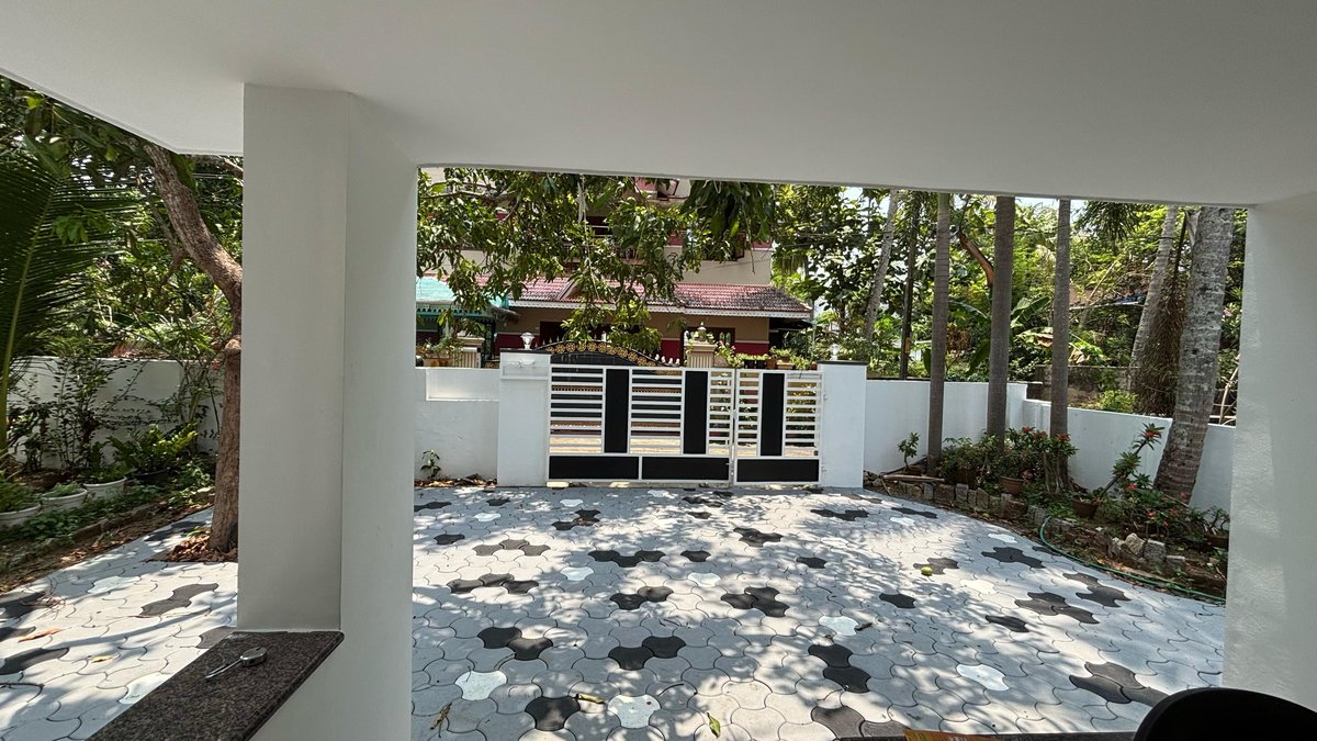 3BR Private Villa in Kazhakkoottam