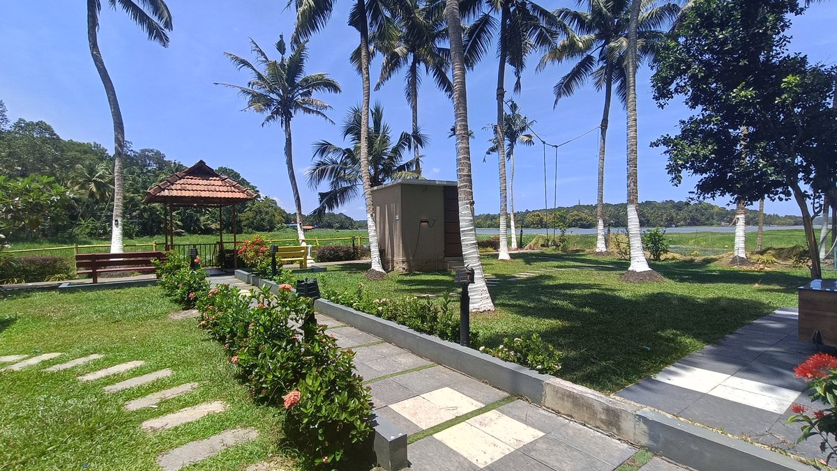 4BHK Private Pool Villa near Kovalam and Nemom Railway Station