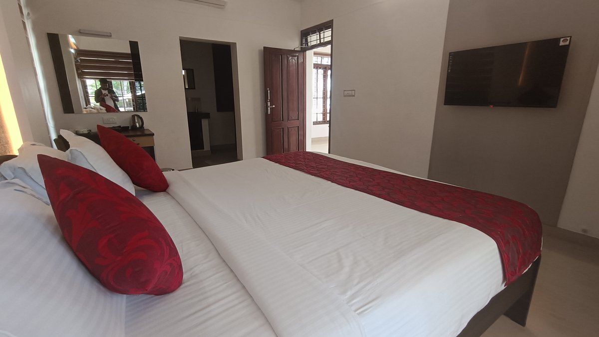4BHK Private Pool Villa near Kovalam and Nemom Railway Station